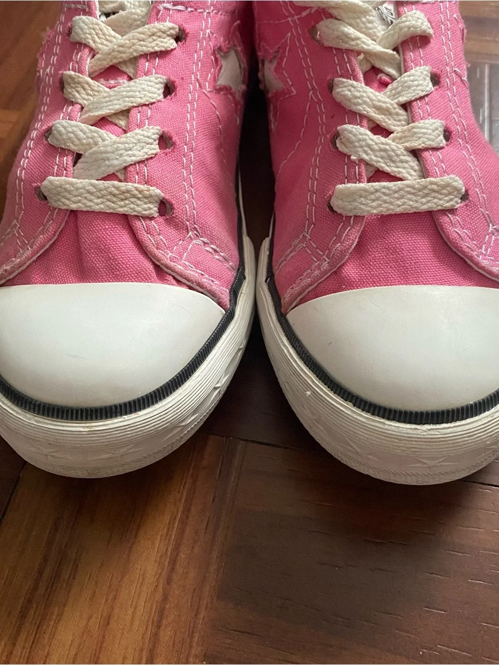 Converse All Star Low Top Sneakers Youth Size 13.5 Pink